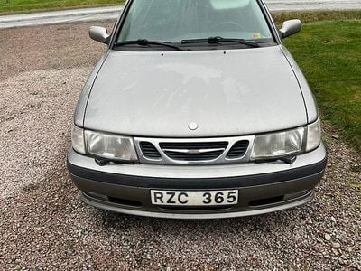 Begagnad 2001 Saab 9-3 Halvkombi | 10 000 kr (Marknadspris)