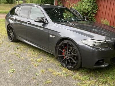 BMW M550