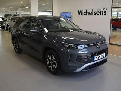 Grå Ny 2026 VW Tayron SUV | 535 700 kr (Marknadspris)