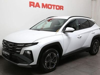 Atlas white Ny 2025 Hyundai Tucson Essential SUV | 459 900 kr (Dyr)