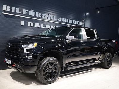 Svart Ny 2025 Chevrolet Silverado Pickup | 1 099 000 kr