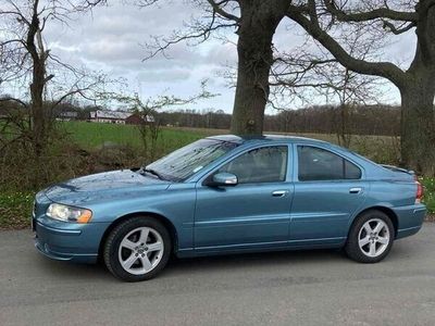 begagnad Volvo S60 2,4D Svensksåld & Nybesiktigad