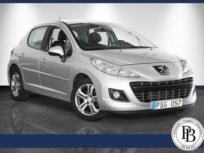 Ljusgrå Begagnad 2011 Peugeot 207 Halvkombi | 44 900 kr (Lite dyr)