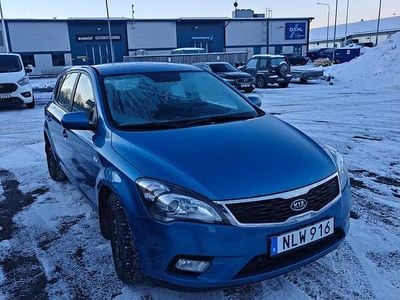 Begagnad Kia Ceed 90 HK (66 kW) 2010 Halvkombi