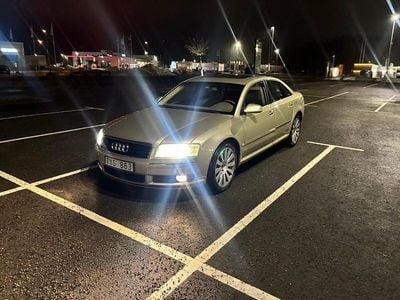 Begagnad Audi A8 335 HK (246 kW) 2003 Sandbeige Sedan
