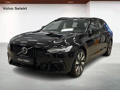 Svart Begagnad 2024 Volvo V90 Ultimate Kombi | 519 000 kr (Marknadspris)