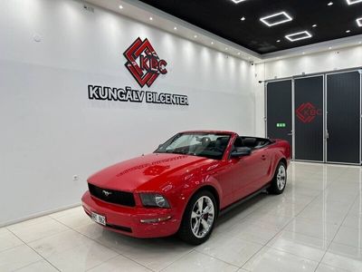 begagnad Ford Mustang 4.0/V6/213HK/CABRIOLET/FIN-SKICK/NYSERVAD/NYBES