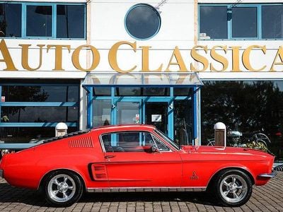 Begagnad Ford Mustang Fastback 277 HK (203 kW) 1967 Candy apple red Sportkupé