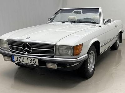 Vit Begagnad 1971 Mercedes SL350 | 180 000 kr