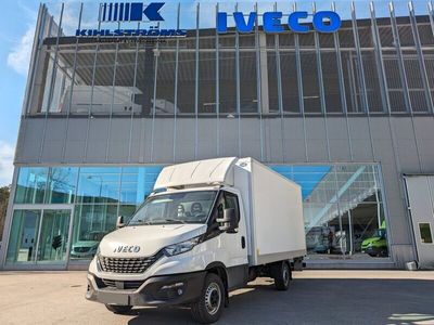 begagnad Iveco Daily Volymskåp med Zepro lyft