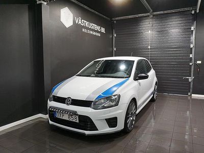Begagnad VW Polo R 220 HK (161 kW) 2013 Vit Halvkombi