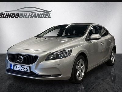 Ljusbrun Begagnad 2016 Volvo V40 Kinetic Kombi | 129 900 kr (Marknadspris)
