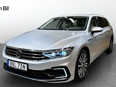 Silver Begagnad 2019 VW Passat Executive Kombi | 200 000 kr (Marknadspris)