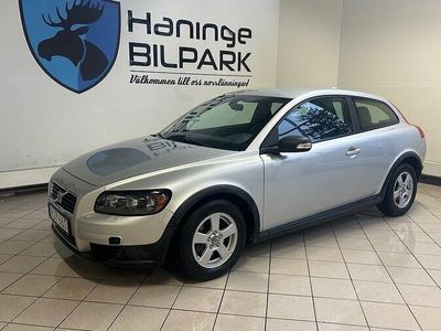 begagnad Volvo C30 Kinetic SUPERDEAL 6,95%/FARTHÅLLARE/AUX