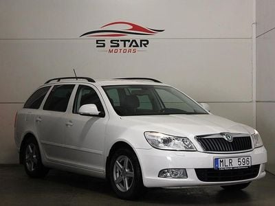 Begagnad Skoda Octavia Elegance 105 HK (77 kW) 2012 Vit Kombi