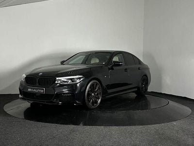 Svart metallic Begagnad 2019 BMW 540 Sedan | 489 900 kr (Dyr)