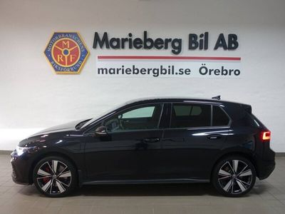 begagnad VW Golf VIII DSG PLUG-IN HYBRID/VÄRMARE/245HK/V-HJUL