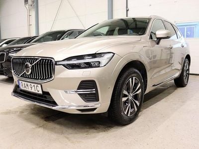 Begagnad Volvo XC60 Core 350 HK (257 kW) 2023 Grå SUV