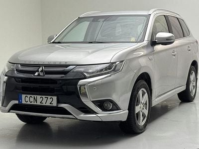 Silver Begagnad 2018 Mitsubishi Outlander SUV | 185 000 kr (Bra pris)