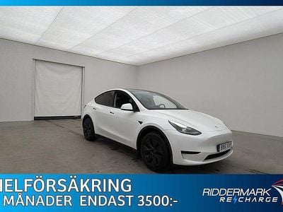 Vit Begagnad 2024 Tesla Model Y Standard Range SUV | 399 800 kr (Bra pris)