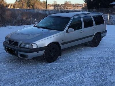 Begagnad 2000 Volvo XC70 Kombi | 26 000 kr