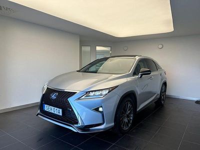 Silver metallic Begagnad 2019 Lexus RX450h Sport Line SUV | 339 000 kr (Marknadspris)