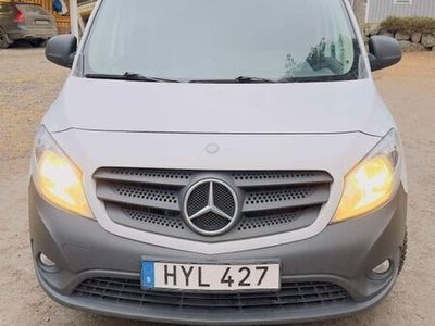 Mercedes Citan 109