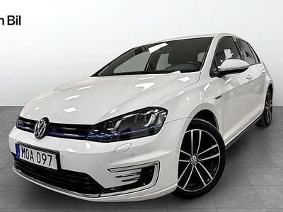 Begagnad VW Golf VII GTE 150 HK (110 kW) 2016 Vit Kombi