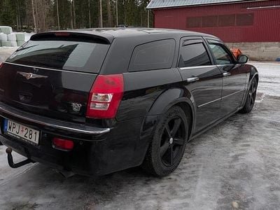 Begagnad 2005 Chrysler 300C Touring Kombi | 28 000 kr (Dyr)