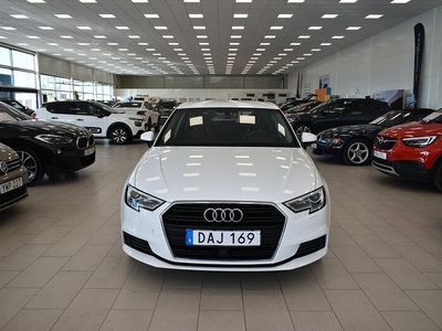 begagnad Audi A3 Sportback 35 TFSI S Tronic 2019, Halvkombi