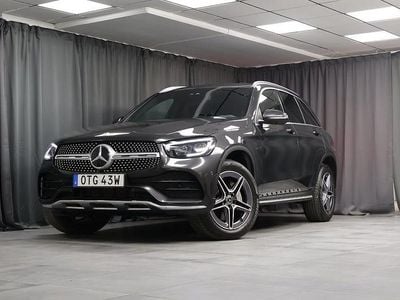 Grå Begagnad 2021 Mercedes GLC300 AMG line SUV | 429 000 kr