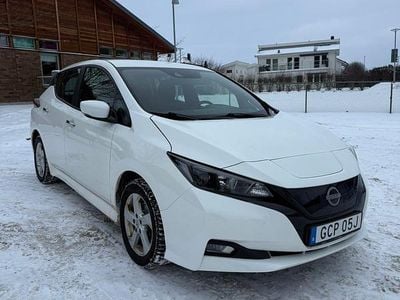 Begagnad 2022 Nissan Leaf Halvkombi | 169 800 kr (Marknadspris)