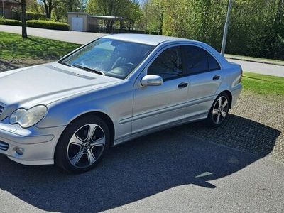 Mercedes C180