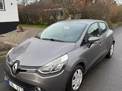 Begagnad 2013 Renault Clio IV Halvkombi | 62 800 kr (Marknadspris)