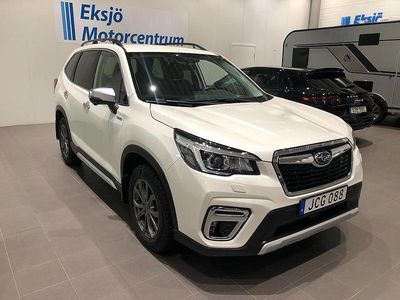 Vit Begagnad 2020 Subaru Forester SUV | 299 000 kr (Marknadspris)