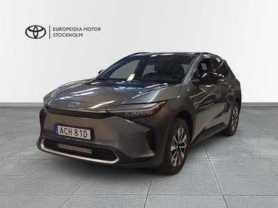 Silver Begagnad 2023 Toyota bZ4X Executive SUV | 379 900 kr (Bra pris)