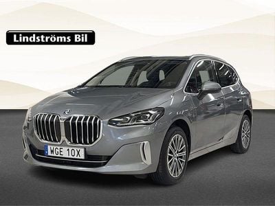 Grå Begagnad 2024 BMW 225 Luxury Line Kombi | 354 900 kr
