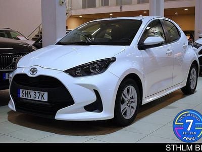 Vit Begagnad 2020 Toyota Yaris Active Halvkombi | 154 900 kr (Bra pris)