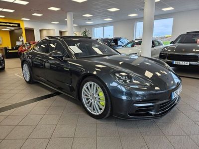 Porsche Panamera 4