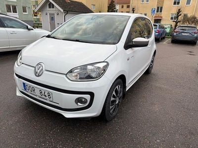 Vit Begagnad 2012 VW up! Halvkombi | 49 000 kr (Marknadspris)