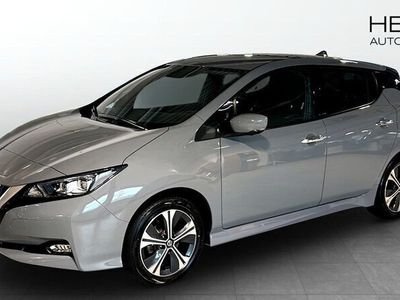 Ljusgrå (grey) Begagnad 2021 Nissan Leaf N-Connecta Halvkombi | 249 900 kr (Dyr)