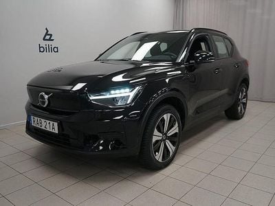 Svart Begagnad 2022 Volvo XC40 Core SUV | 334 900 kr