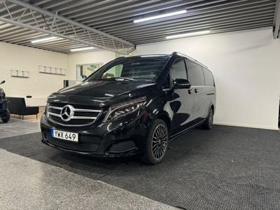Svart Begagnad 2018 Mercedes V220 Avantgarde Minibuss | 549 900 kr
