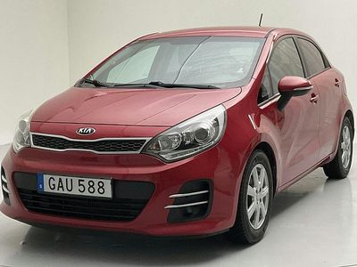 Röd Begagnad 2015 Kia Rio | 94 900 kr (Marknadspris)