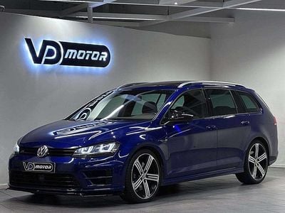 Blå Begagnad 2015 VW Golf VII R Kombi | 219 700 kr (Marknadspris)