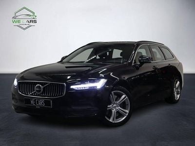 Svart Begagnad 2023 Volvo V90 Momentum Kombi | 209 900 kr