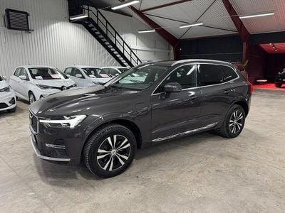 Platinum grå metallic Begagnad 2022 Volvo XC60 Core SUV | 459 900 kr (Marknadspris)