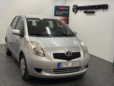 Silver Begagnad 2006 Toyota Yaris Halvkombi | 29 900 kr (Marknadspris)