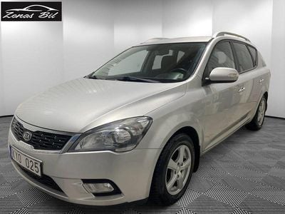 Begagnad Kia Ceed Sportswagon 116 HK (85 kW) 2010 Silver Kombi