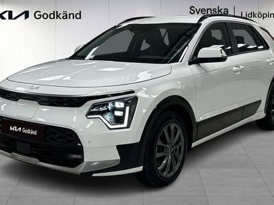 Vit Begagnad 2022 Kia e-Niro SUV | 299 200 kr (Marknadspris)